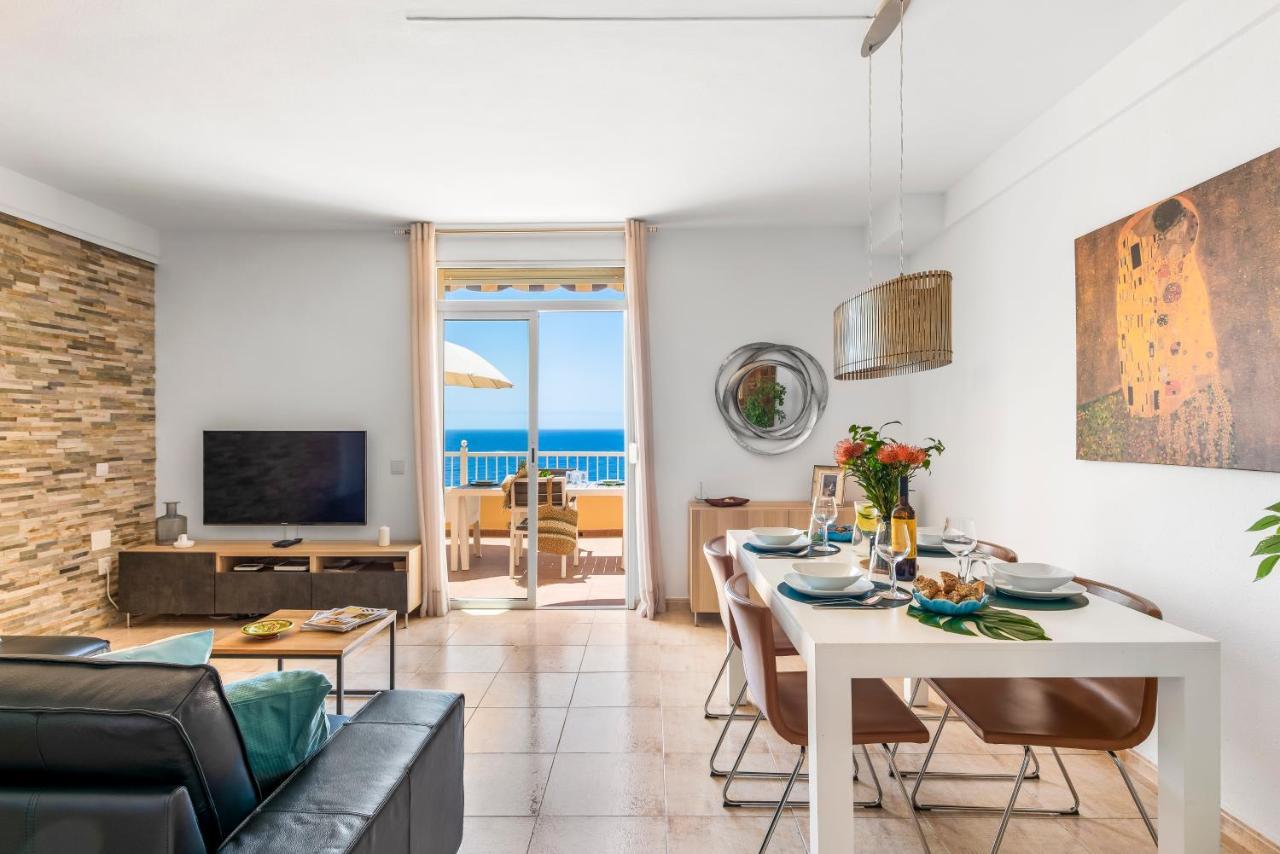 Beachfront Triplex With Swimming Pool & Parking Radazul Bagian luar foto