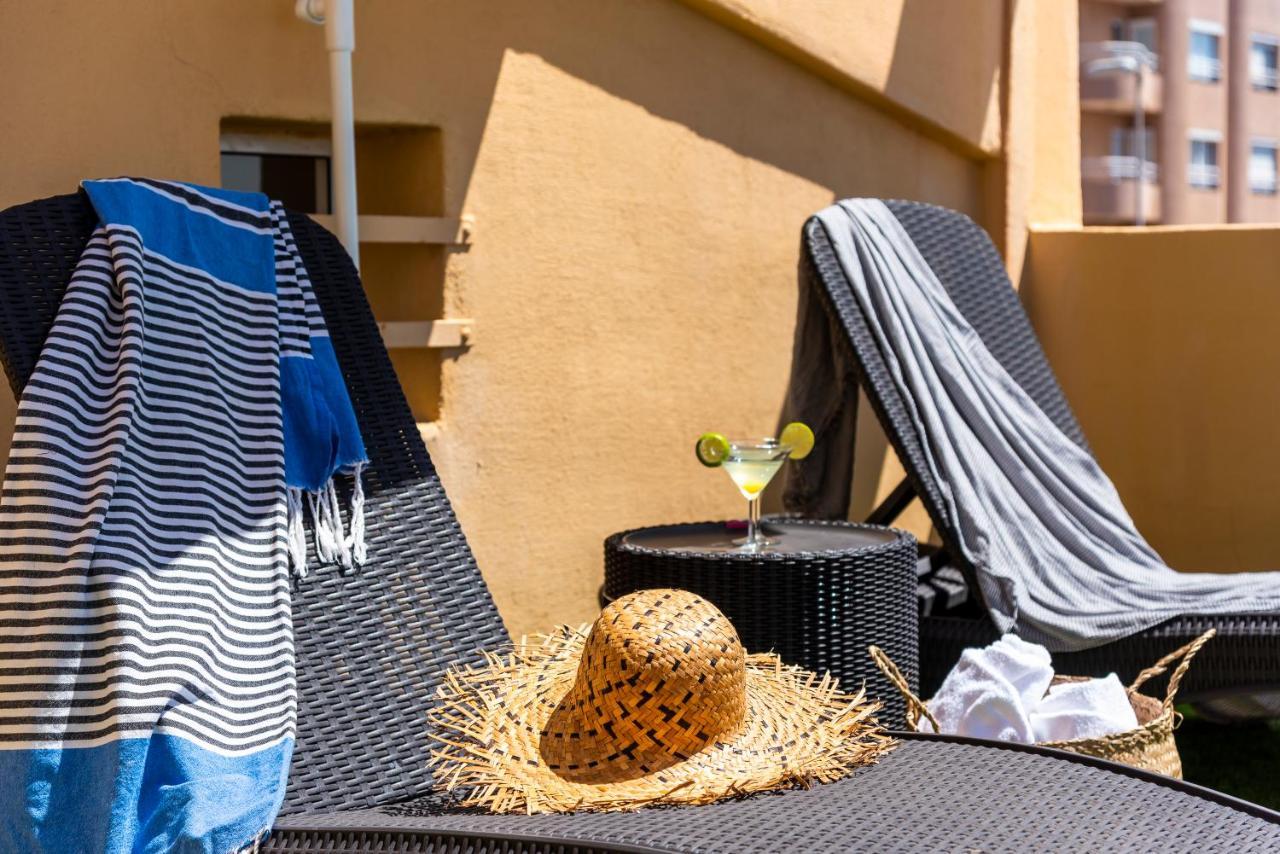Beachfront Triplex With Swimming Pool & Parking Radazul Bagian luar foto