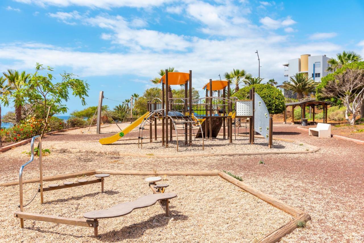 Beachfront Triplex With Swimming Pool & Parking Radazul Bagian luar foto